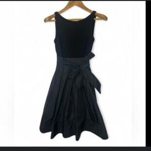 Lauren Ralph Lauren Black Fit & Flare Dress Size 2 Cocktail Party Bow Back